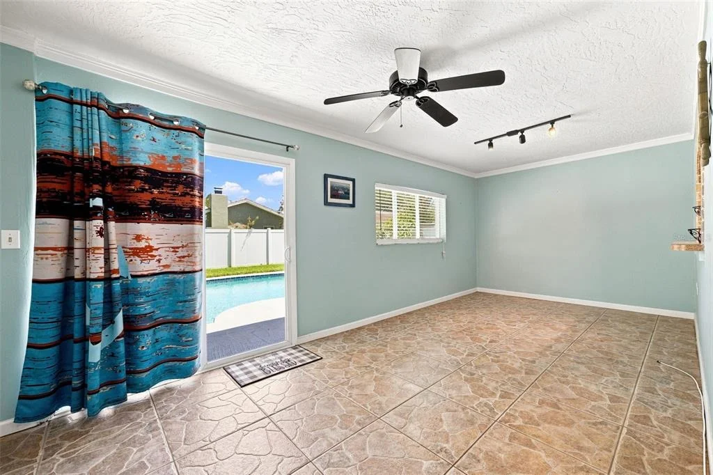 Photo of 2069 KINGFISHER DRIVE