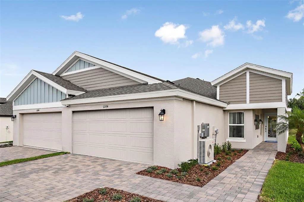 Photo of 12581 OAK  HILL WAY