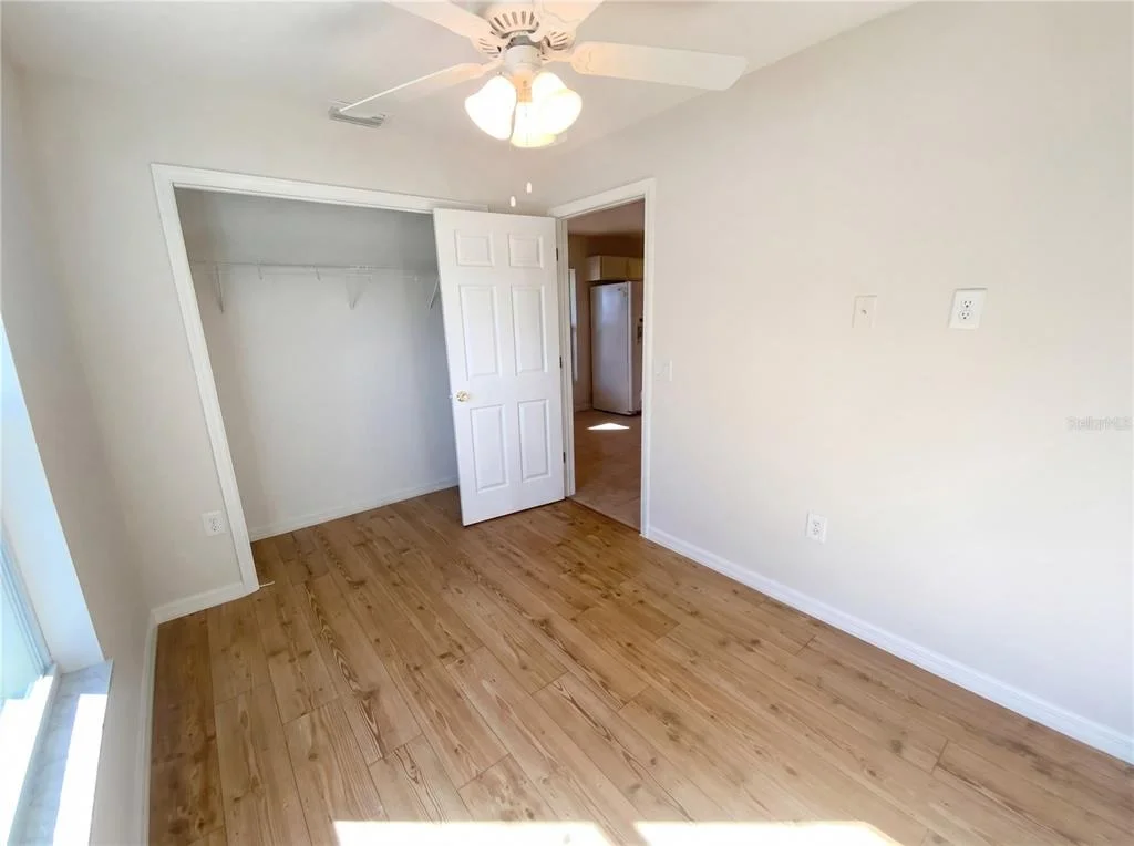 Photo of 11275 LINDEN DRIVE