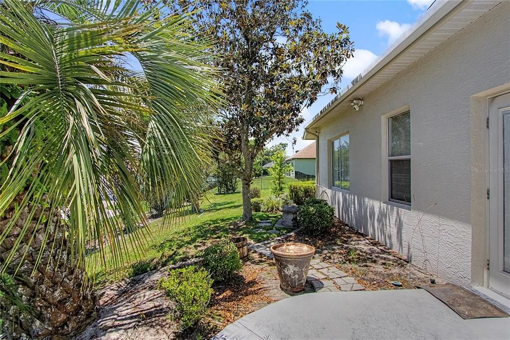 Photo of 2114 SE 25TH LOOP