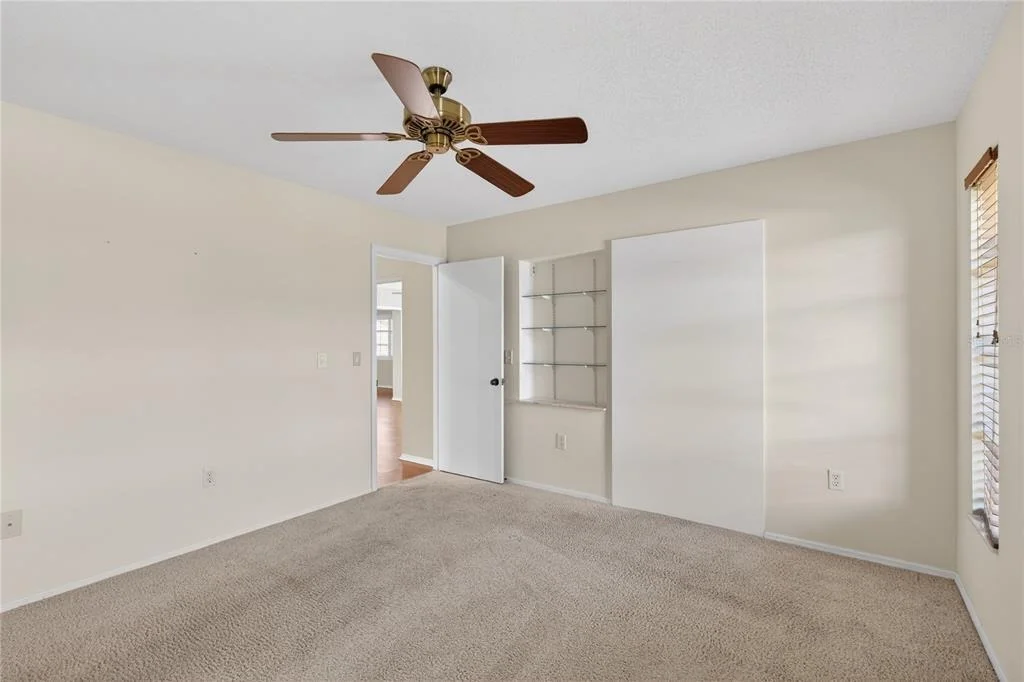 Photo of 5852 LINCOLN ROAD