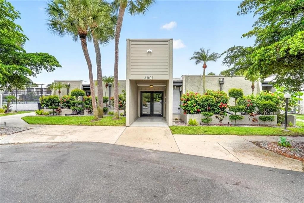 Photo of Unit 310 at 4001 BENEVA ROAD