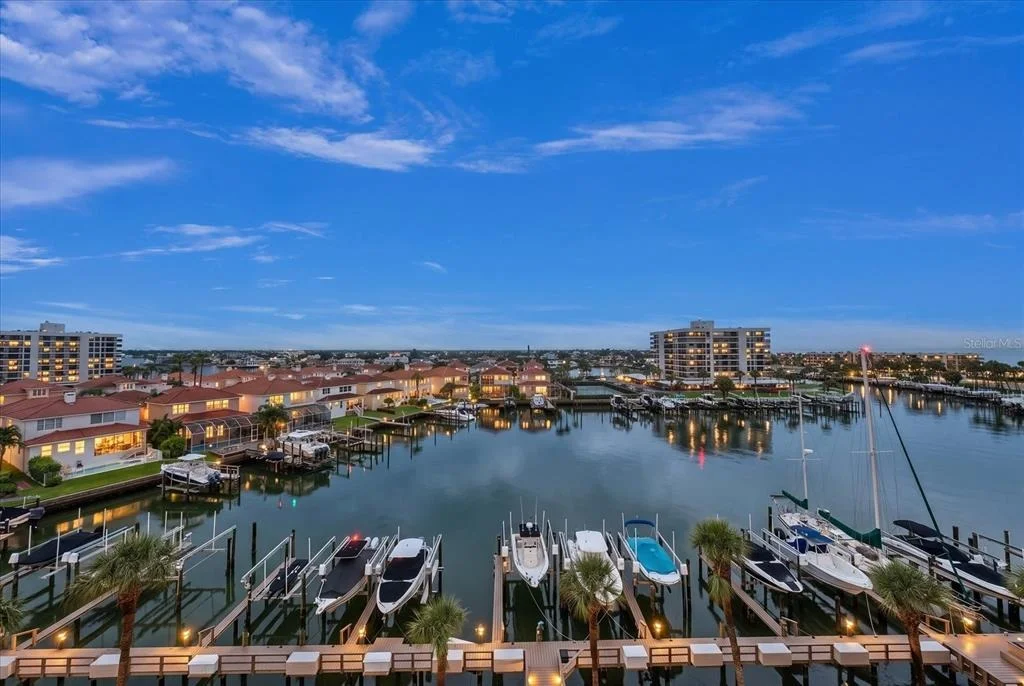 Photo of Unit 607 at 1621 GULF BOULEVARD