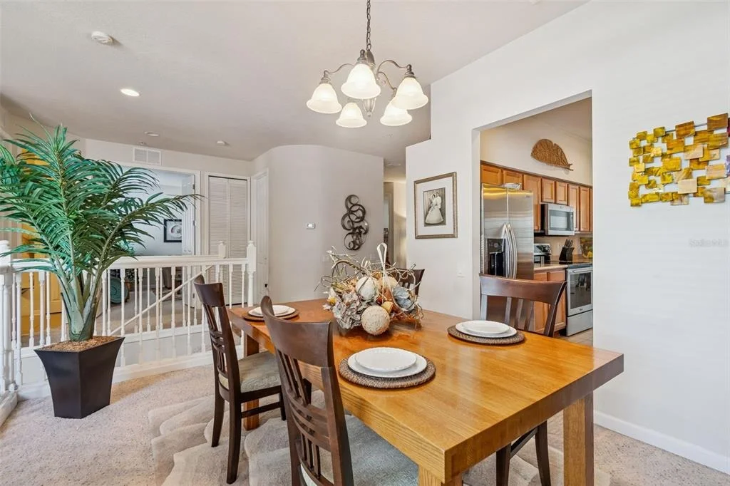 Photo of 894 LANTERN WAY