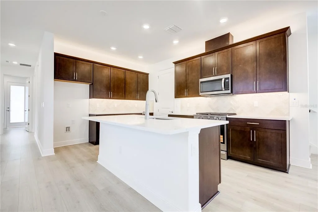 Photo of 200 EAGLESTON LANE