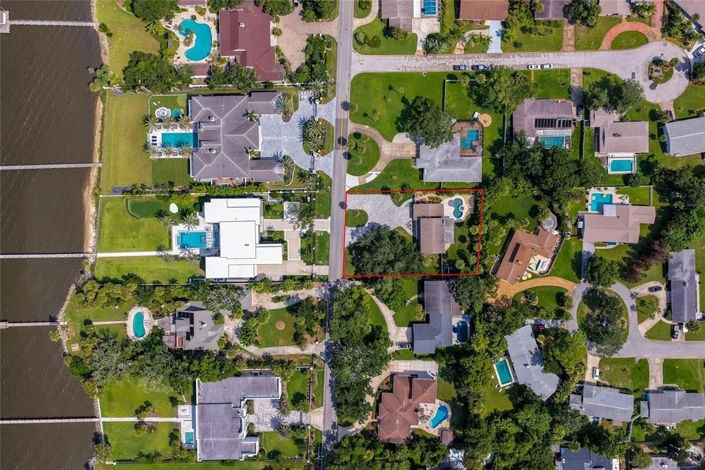 Photo of 835 JOHN ANDERSON DRIVE
