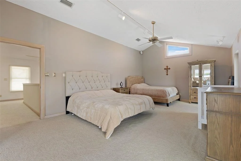 Photo of 290 BAYSIDE DRIVE