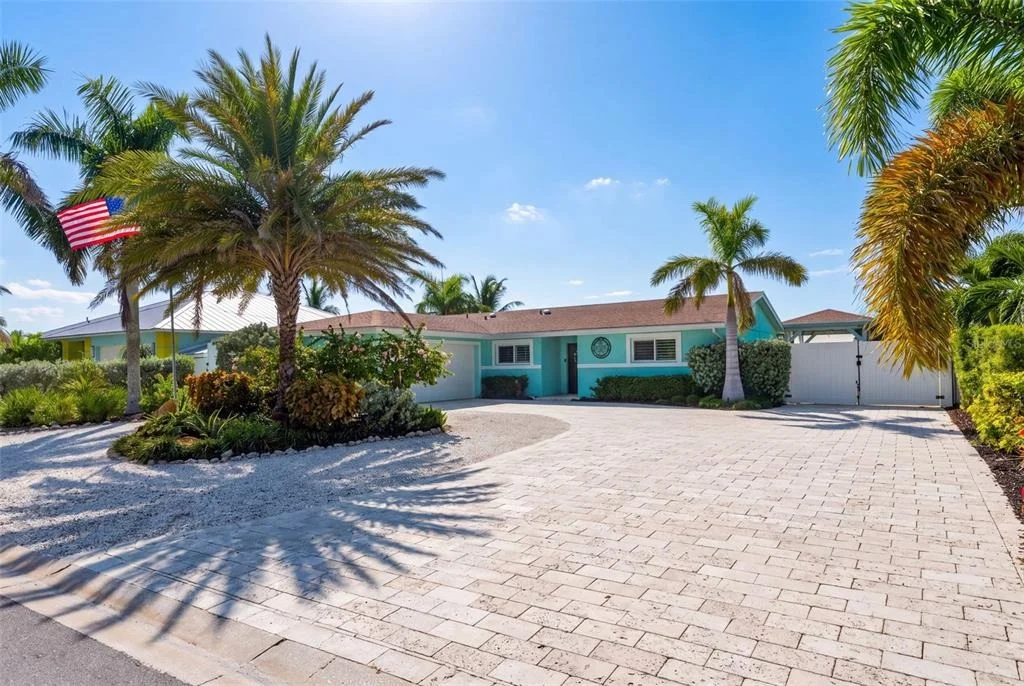 Photo of 3708 ROYAL PALM DRIVE