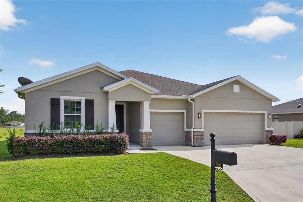 Photo of 5198 NE 19TH PLACE