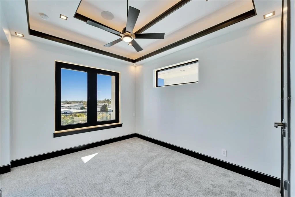 Photo of 6536 SIMONE SHORES CIRCLE