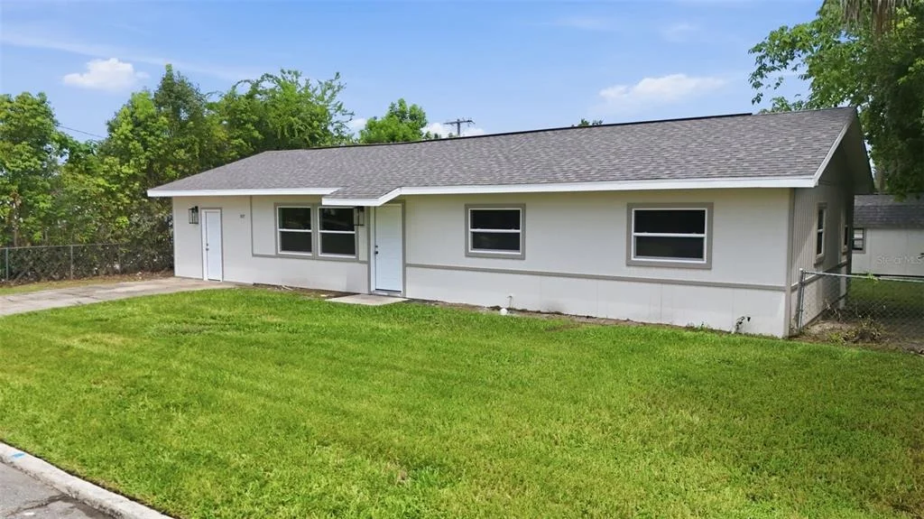 Photo of 307 NE 11TH PLACE