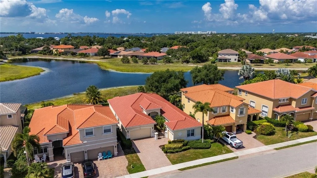 Photo of 24311 RIVERFRONT DRIVE