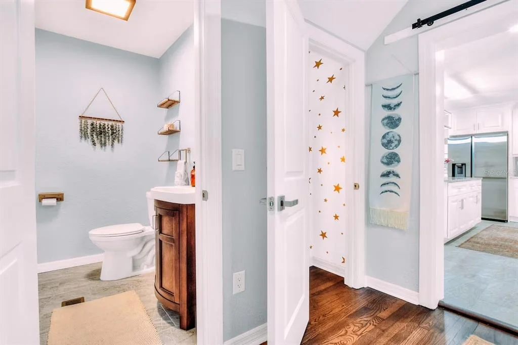 Photo of 1302 LAKE ELBERT DR SE