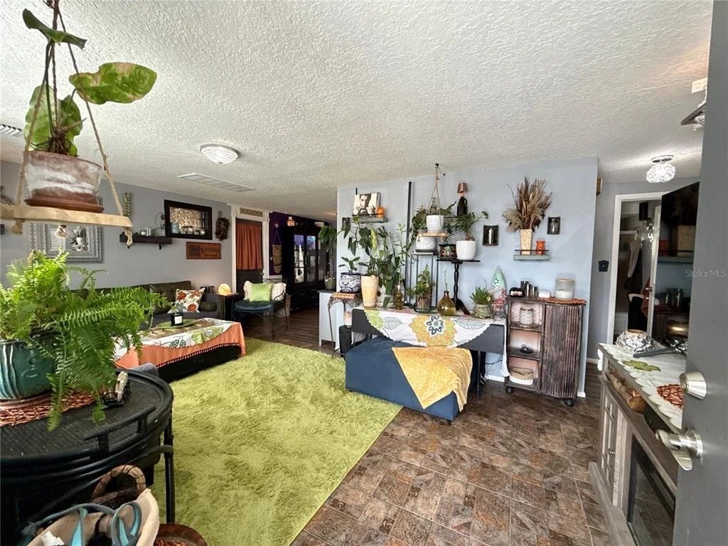 Photo of 1421 WICKHAM LANE