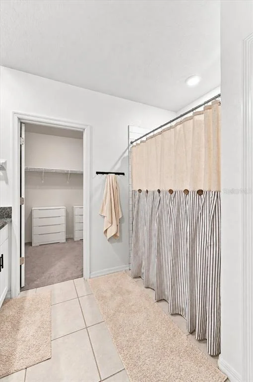 Photo of 1736 RED LOOP