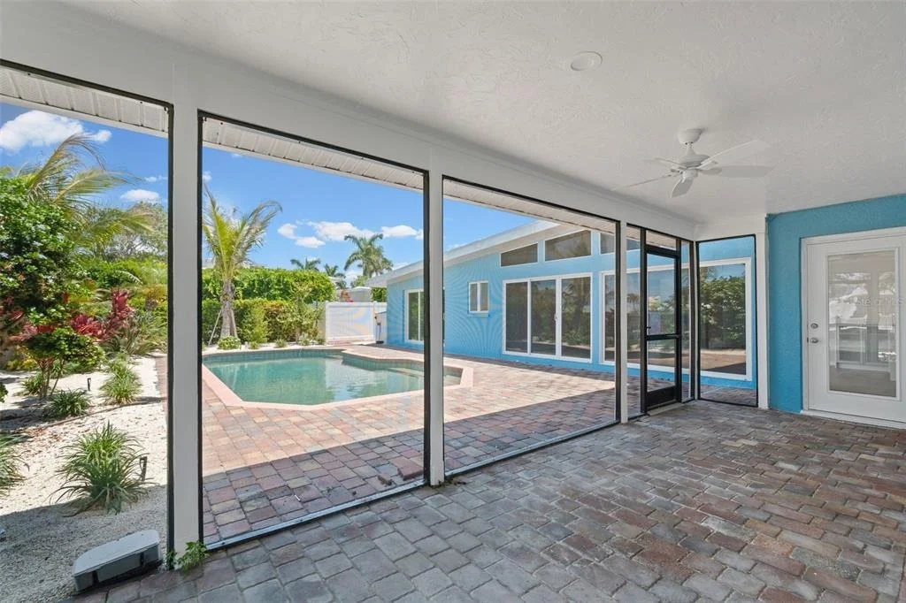 Photo of 528 KEY ROYALE DRIVE