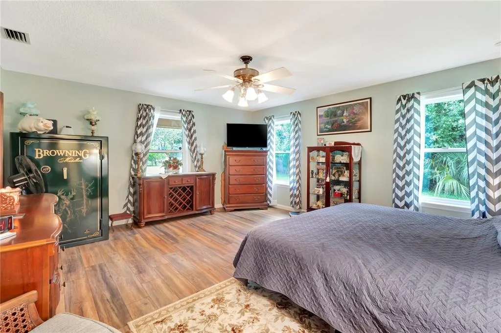 Photo of 7427 REDWING ROAD