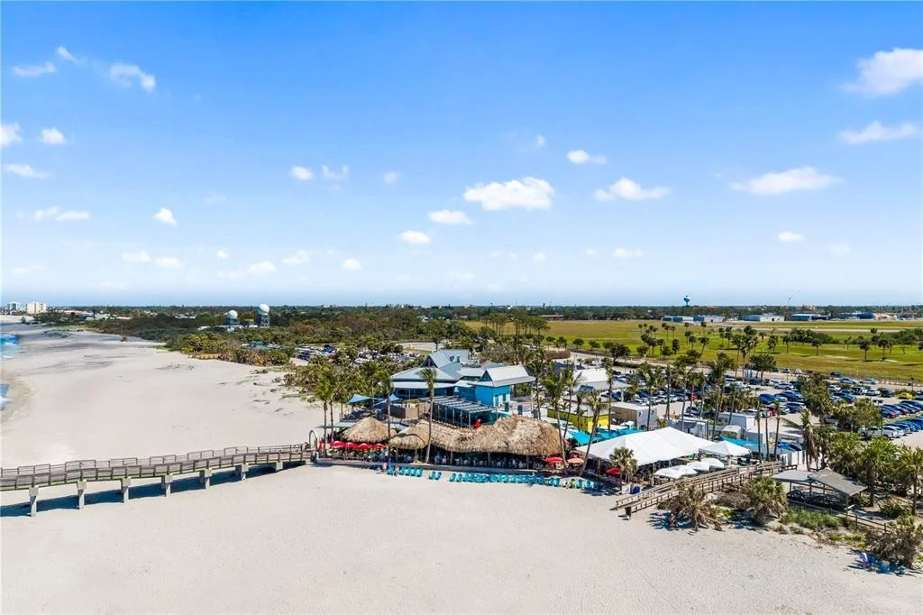 Photo of 707 BEVERLY ROAD