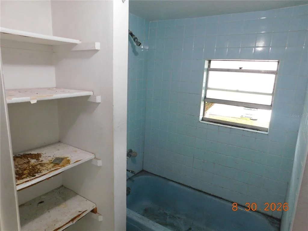 Photo of 911 12TH AVENUE W
