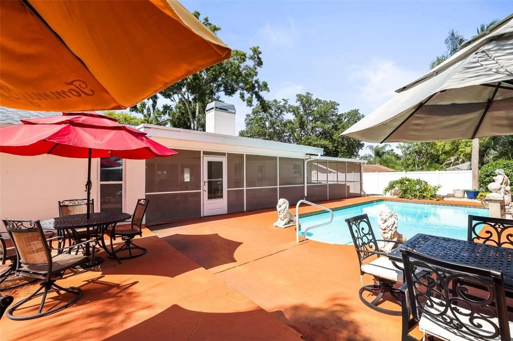 Photo of 1981 CASTILLE DRIVE