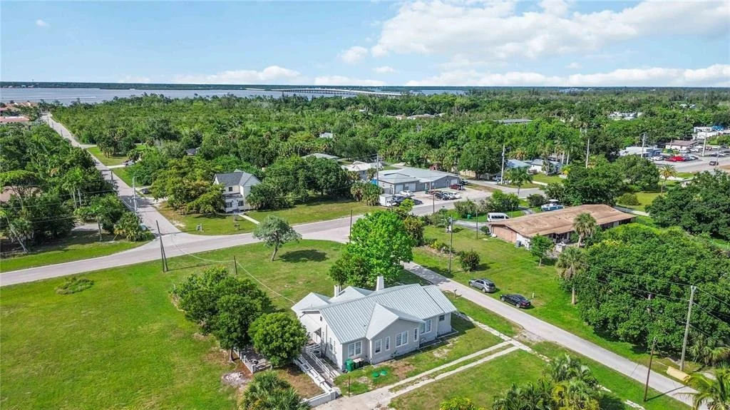 Photo of 815 SOLONA LOOP