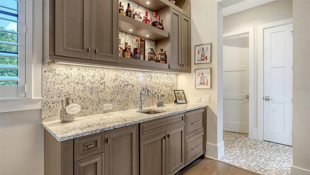 Photo of 8339 LUCERNE LOOP