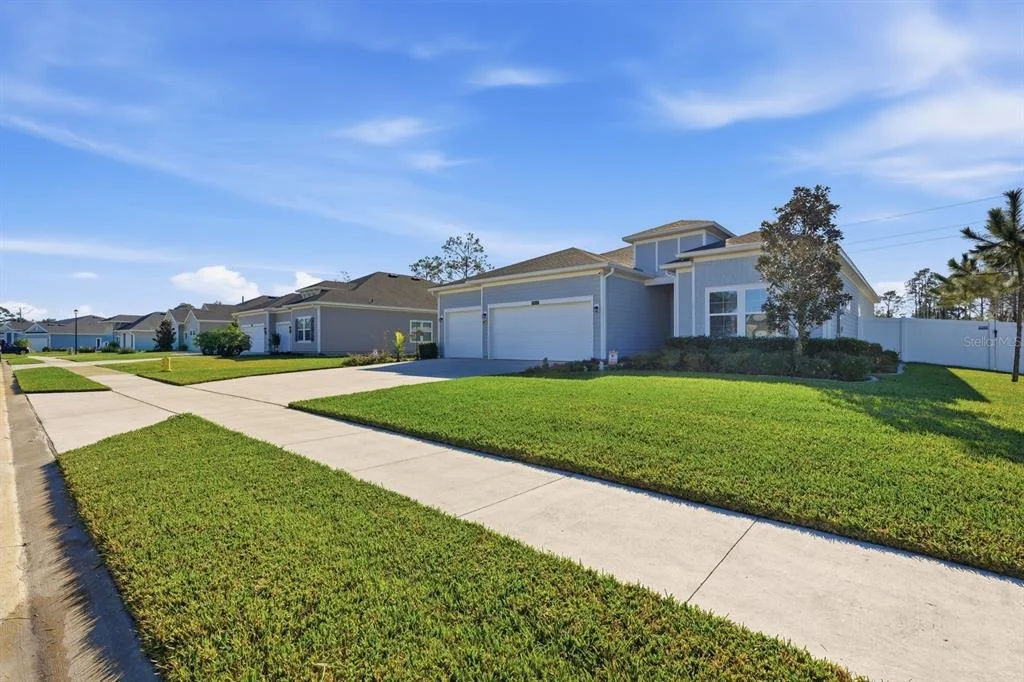 Photo of 2137 RAGLAN CIRCLE