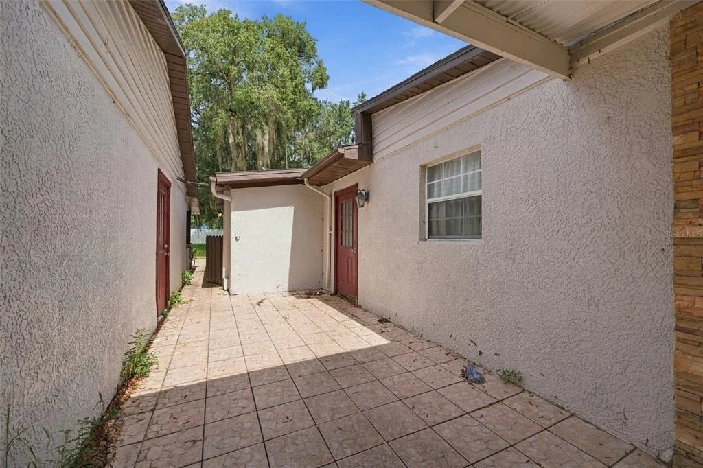 Photo of 15499 OAKCREST CIRCLE