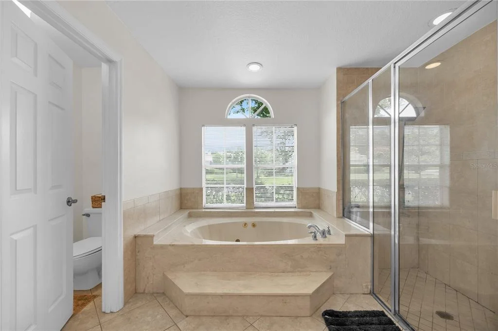 Photo of 170 OAK VIEW CIRCLE