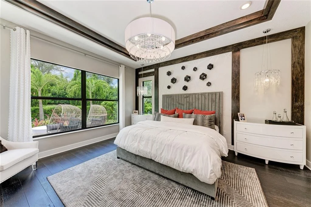 Photo of 5060 SIMONS COURT