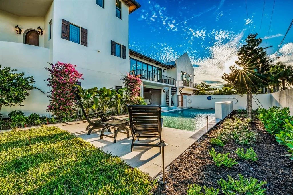 Photo of 340 JACKSON DRIVE