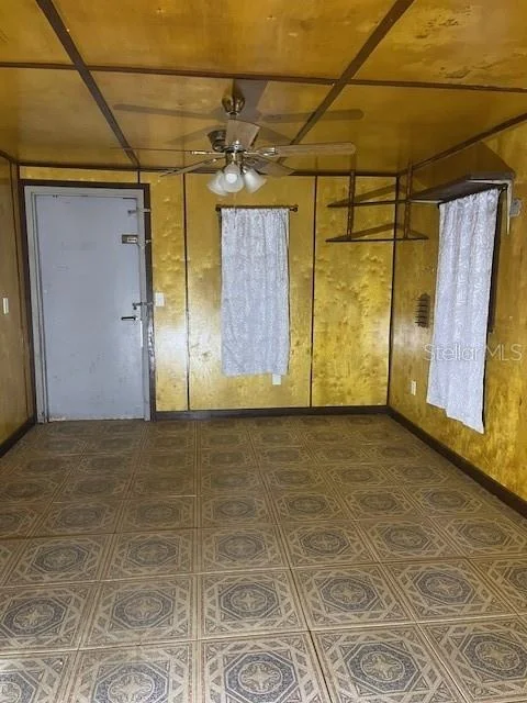 Photo of 335 N COUNTY ROAD 315