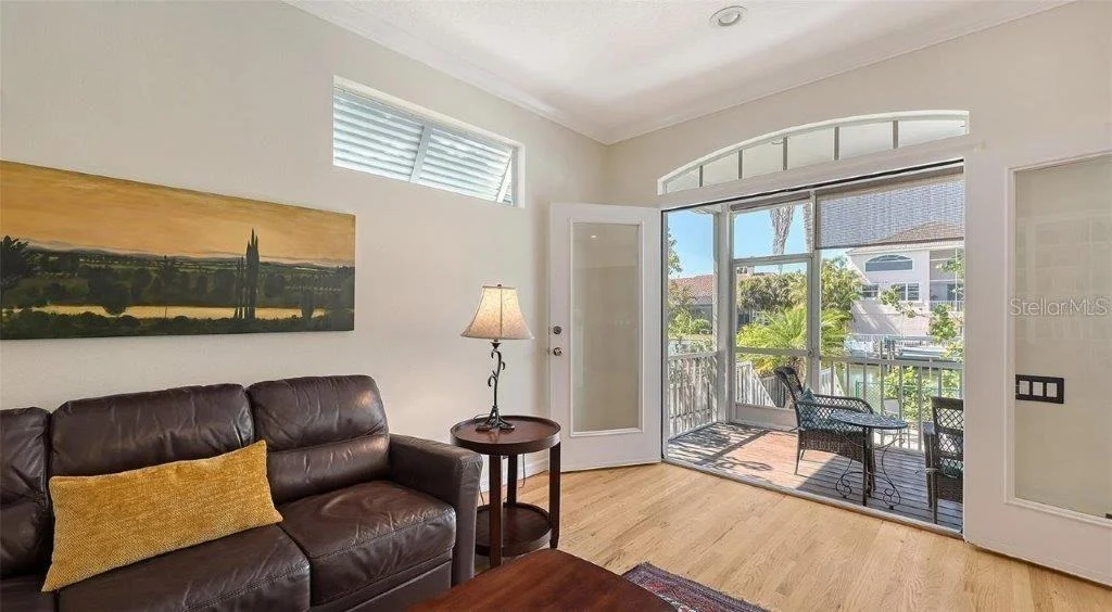 Photo of 4922 COMMONWEALTH DRIVE
