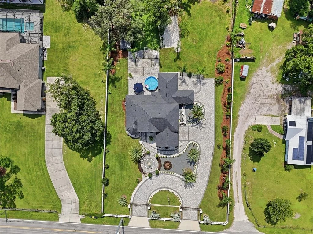 Photo of 416 W SOCRUM LOOP ROAD