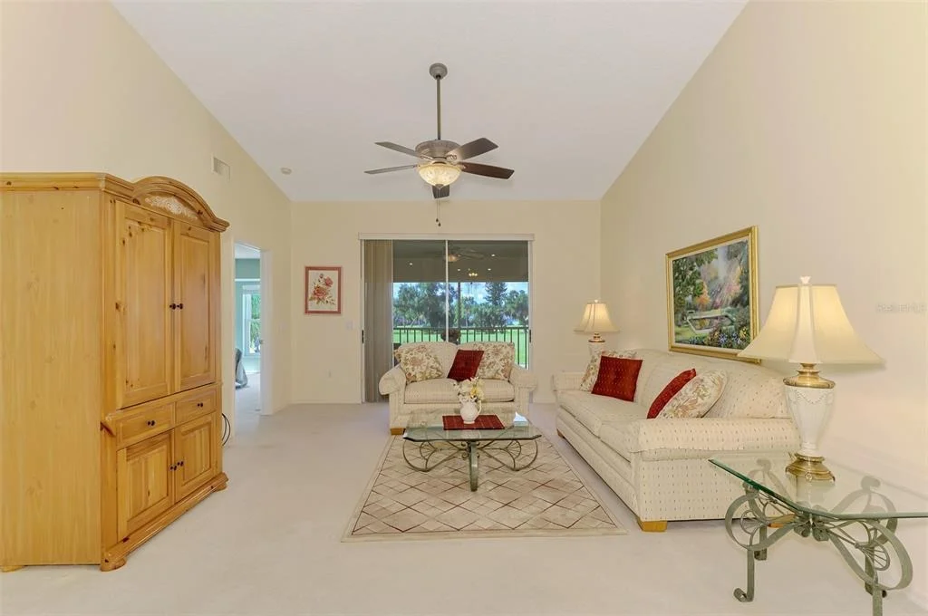 Photo of Unit 807 at 6904 DREWRYS BLUFF