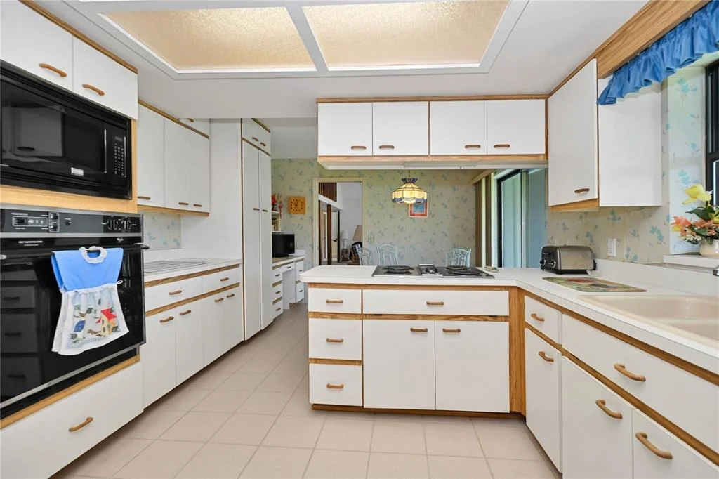 Photo of 821 N GOLF COURSE DRIVE