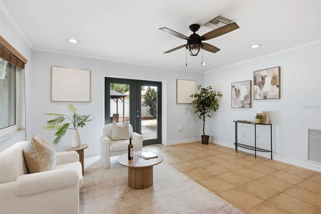 Photo of 961 LEXINGTON DRIVE