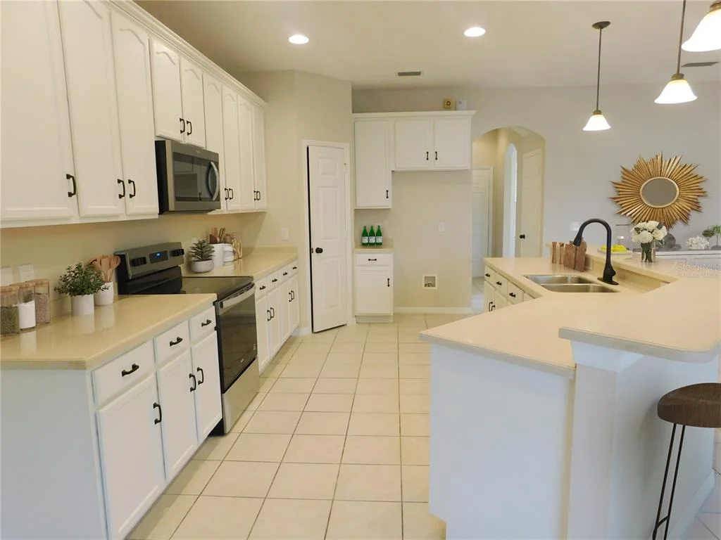 Photo of 12902 CATTAIL SHORE LANE