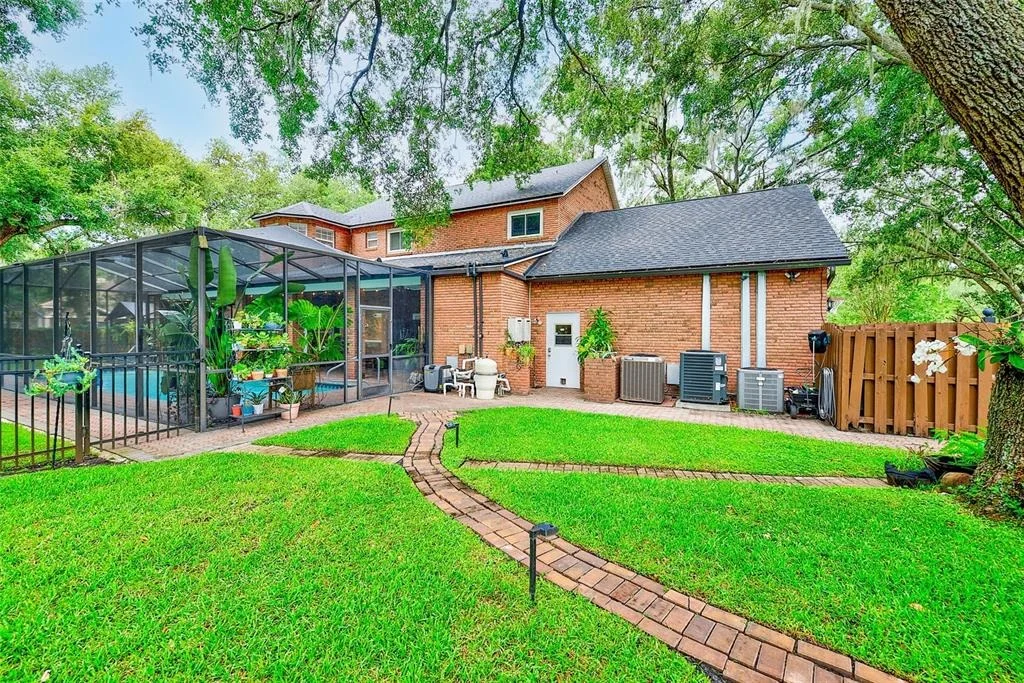 Photo of 807 CENTERBROOK DRIVE