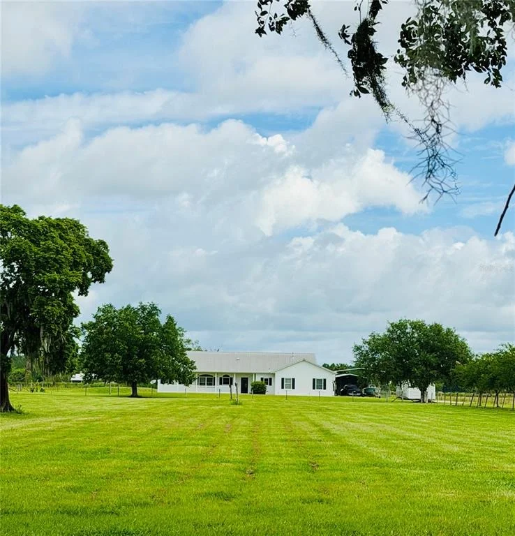 Photo of 9120 COUNTY ROAD 304