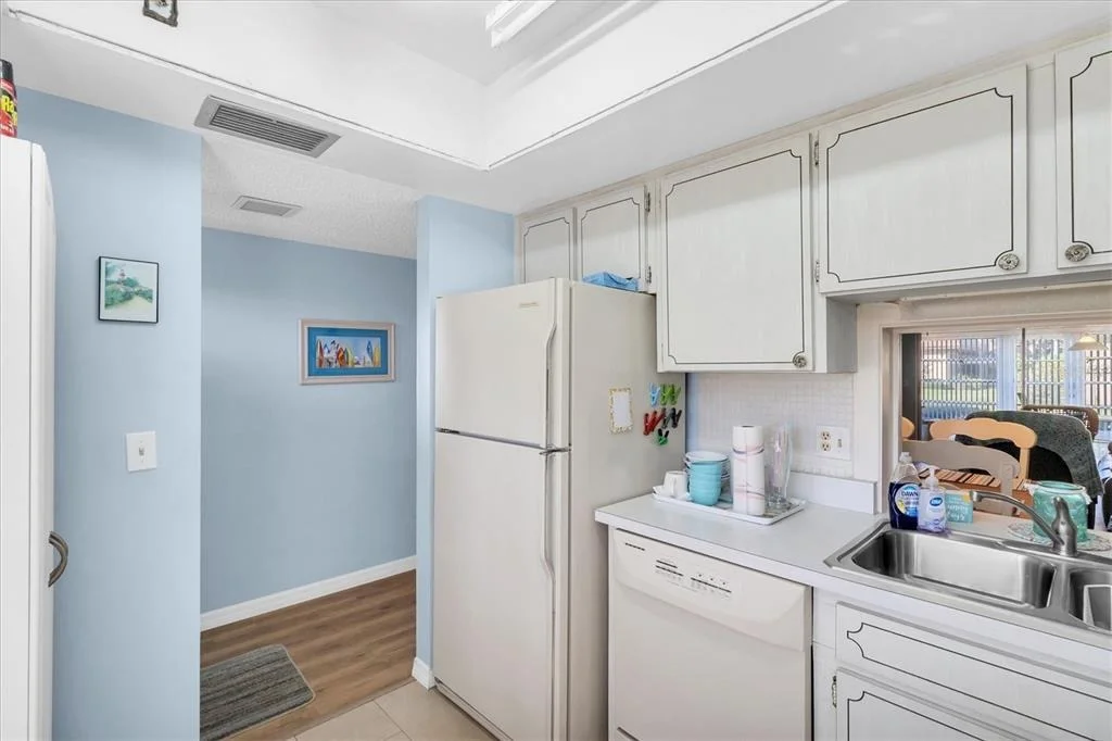 Photo of Unit 6A at 1701 PINEHURST ROAD