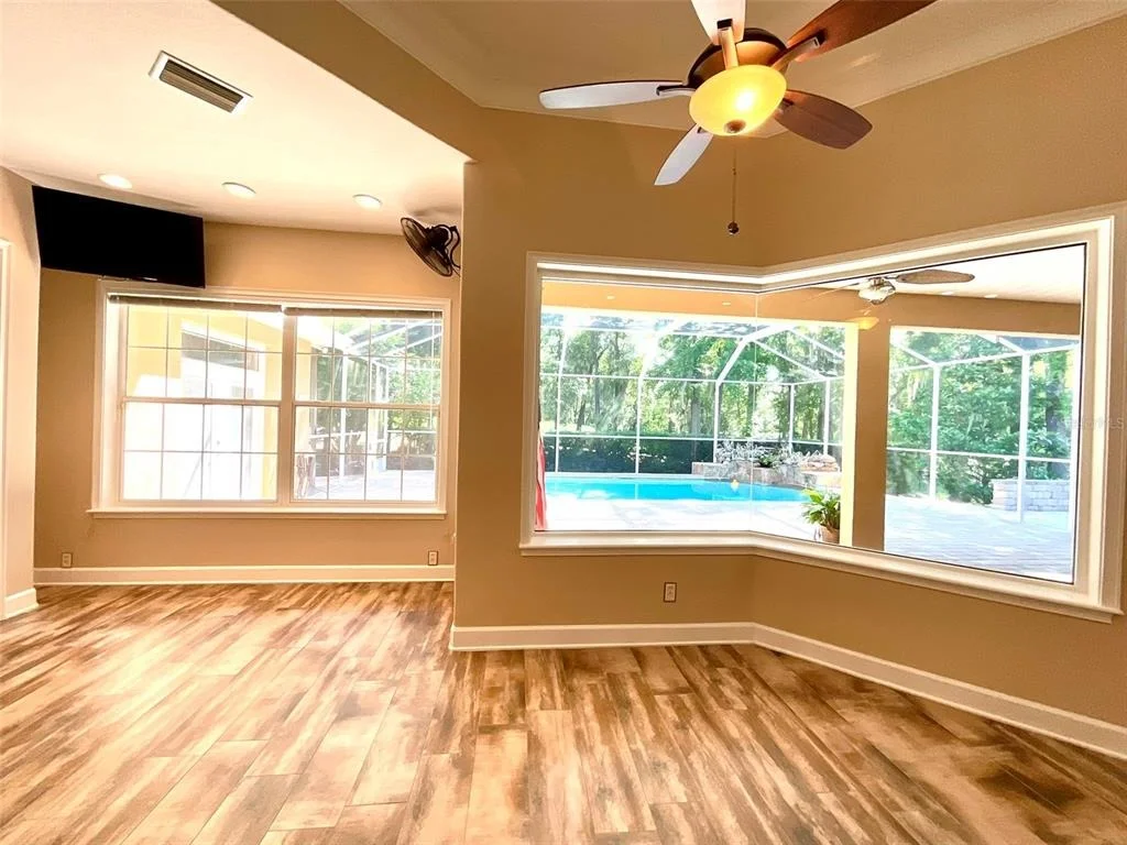 Photo of 7122 SE 12TH CIRCLE
