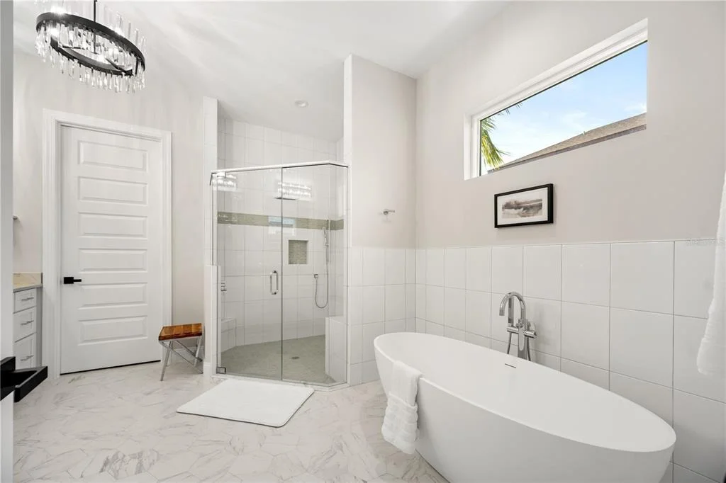 Photo of 2559 PALM AVENUE