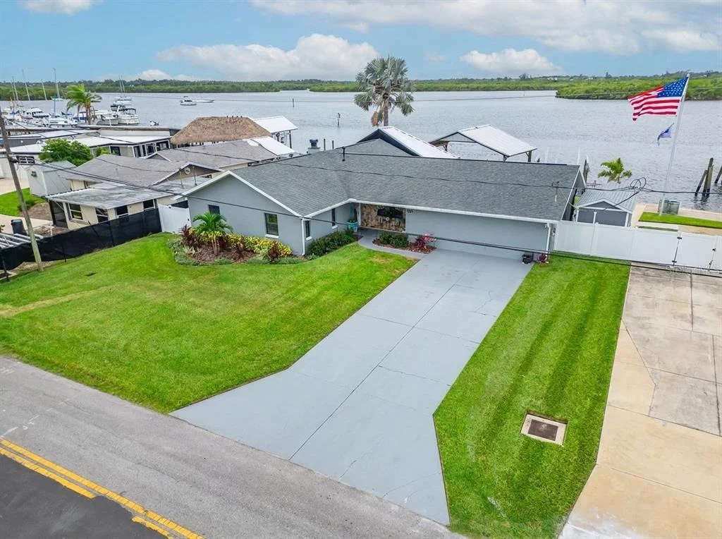 Photo of 3422 W SHELL POINT ROAD