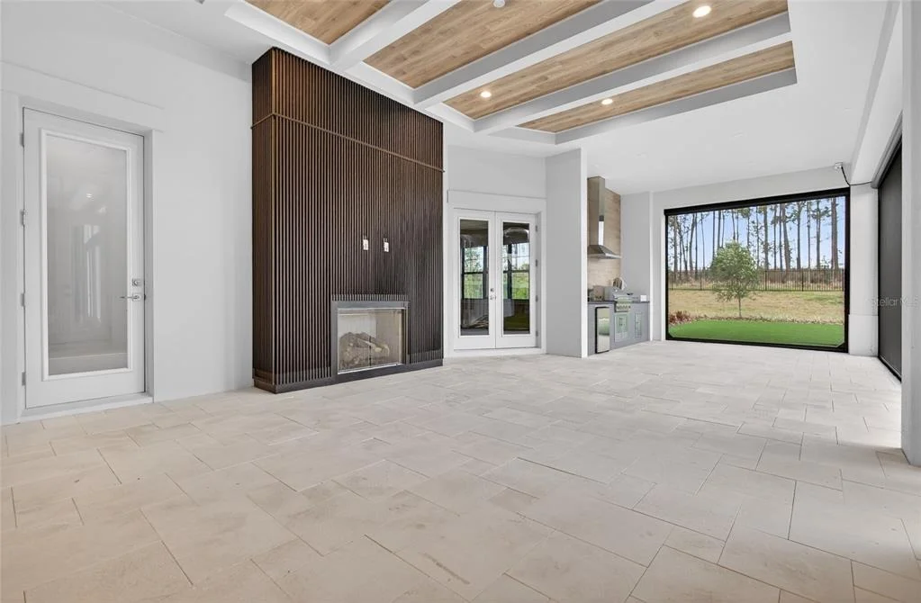 Photo of 16130 PENDIO DRIVE