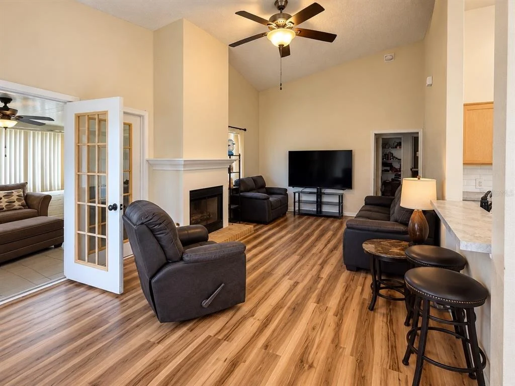 Photo of 25 SPRING LOOP CIRCLE