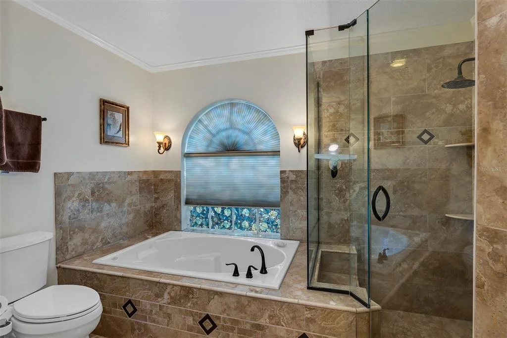 Photo of 406 STERLING LAKE DR