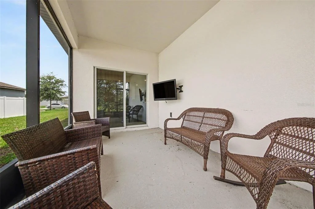 Photo of 1006 COMMUTER DR