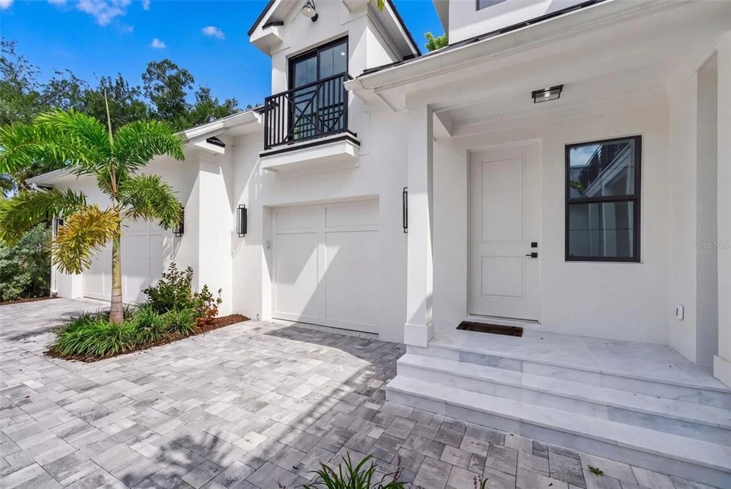 Photo of 656 TROPICAL CIRCLE