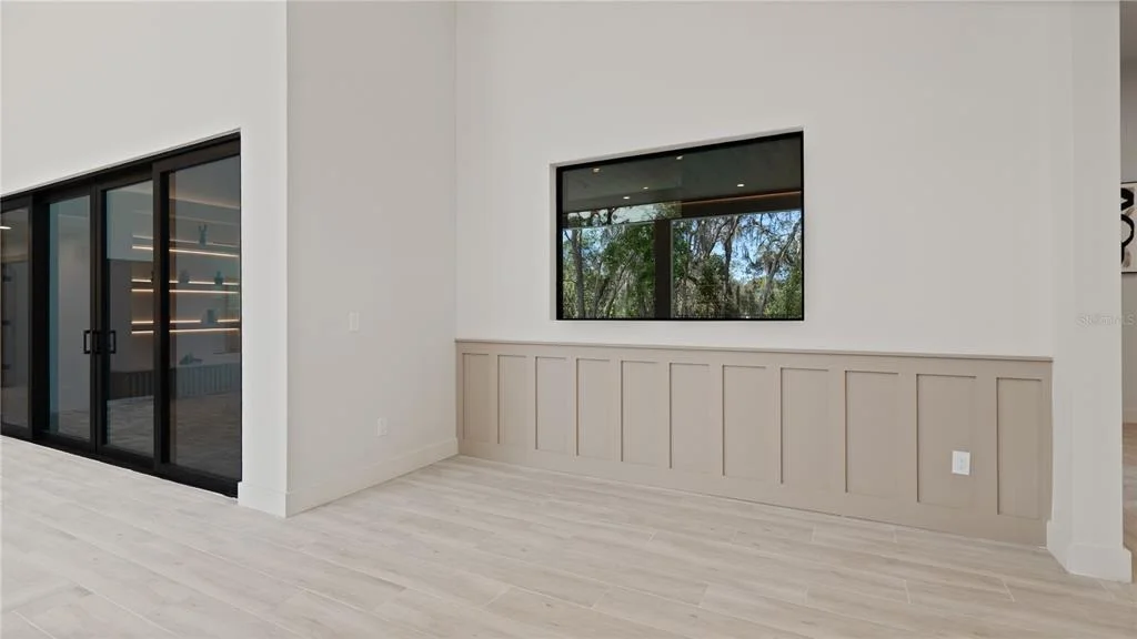 Photo of 1447 BIRD ROAD